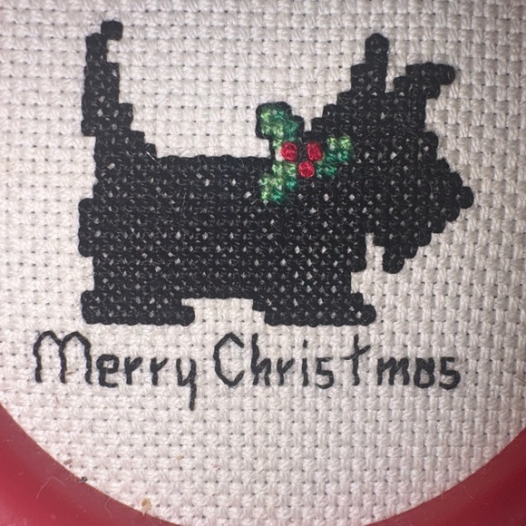 Vintage embroidered Scotty dog Christmas ornament - Picture 3 of 3